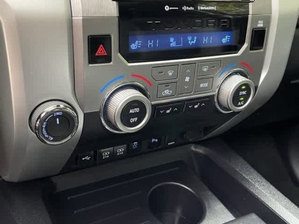 01d0da0eda4a4643b008bf7eab2b4b12 2021 Toyota Tundra Limited