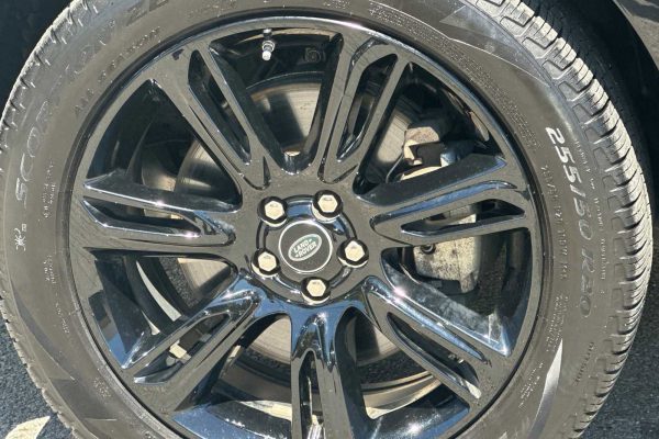 049cb2841763496b99afe6f4f357bd4a 2021 Land Rover Range Rover Velar R-Dynamic S