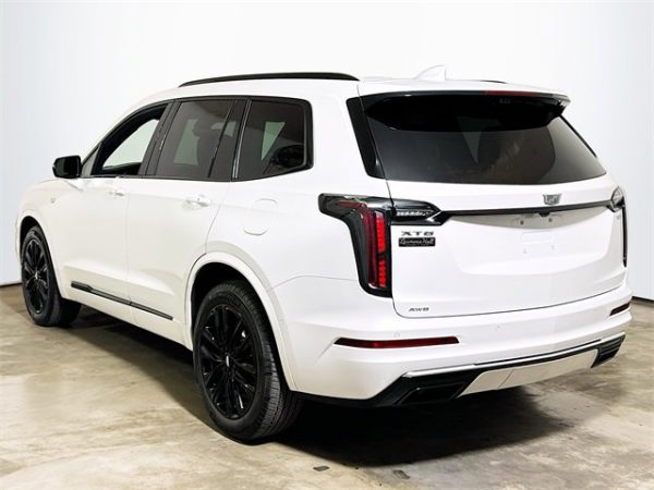 07fa1204a2814bb98d5f409acf28b6eb 2022 Cadillac XT6 Sport