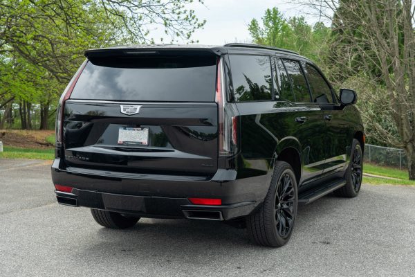 0d526d787f954e60beb039524d70e5db 2023 Cadillac Escalade Sport