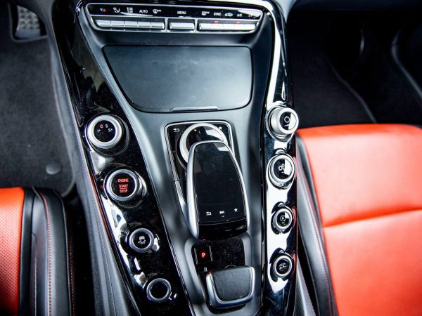 0e1de474f94845cc89202467c94dd8c1 2018 Mercedes-Benz AMG GT Roadster