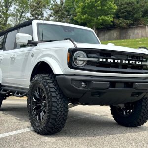 1035ab459803483eb3556e60b3cbfef2 2022 Ford Bronco Outer Banks