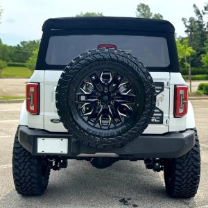 10faa505b0b84e7a8a55203499804d43 2022 Ford Bronco Outer Banks