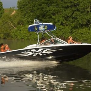 111038_0_070320091828_0 2003 MasterCraft X-9 Wakeboard Boat