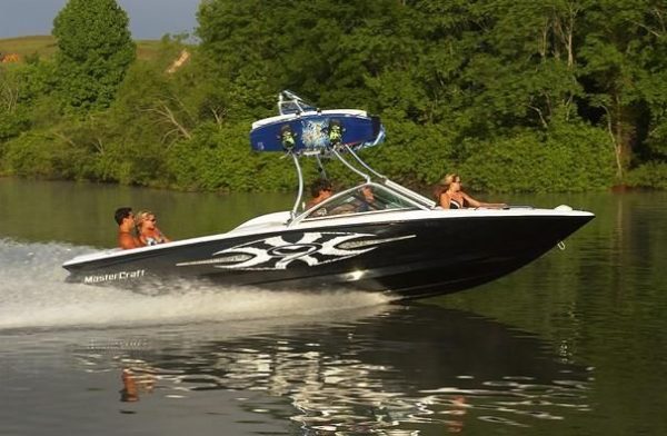 111038_0_070320091828_0 2003 MasterCraft X-9 Wakeboard Boat