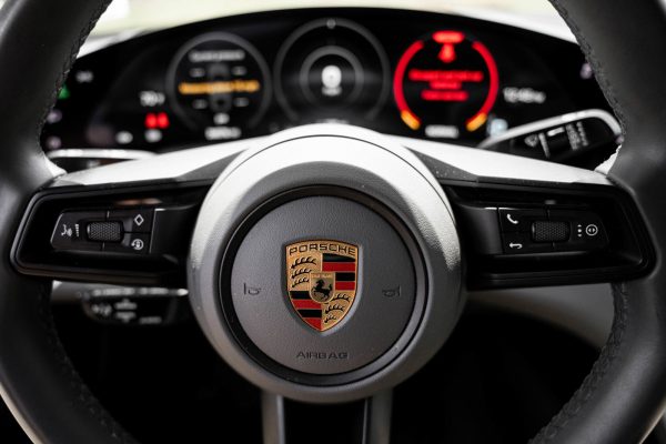 1344c221c755414bb4fd5ab73fae89b2 2021 Porsche Taycan 4S