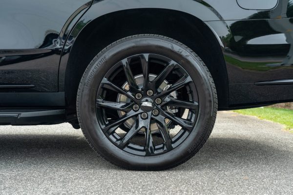 1ba05d2ddef44eef83656b4b81c4169a 2023 Cadillac Escalade Sport