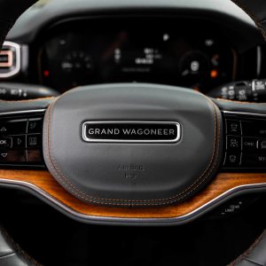 1c66fe7e8c3e42c98c15ef5754a3ba13 2022 Jeep Grand Wagoneer Series III