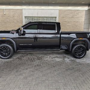 2266c78ed53a467493b3adc29b7beae1 2021 GMC Sierra 2500 Denali Black Diamond Edition
