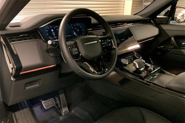 22f52e6171c14a44891107d2c56bda9c 2023 Land Rover Range Rover Sport SE Dynamic