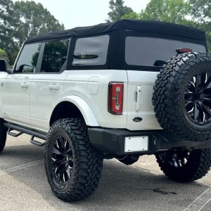 23e3e8788b7443c7b63e7e518bf04571 2022 Ford Bronco Outer Banks