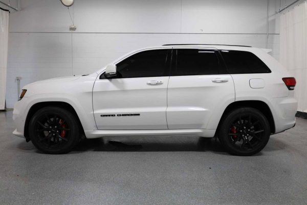 2524695abcd94587bf6e8fc7bc57befd 2020 Jeep Grand Cherokee SRT