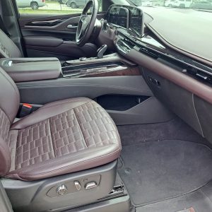 2890e5e67e5445578a10fcac32d19537 2023 Cadillac Escalade Sport Platinum