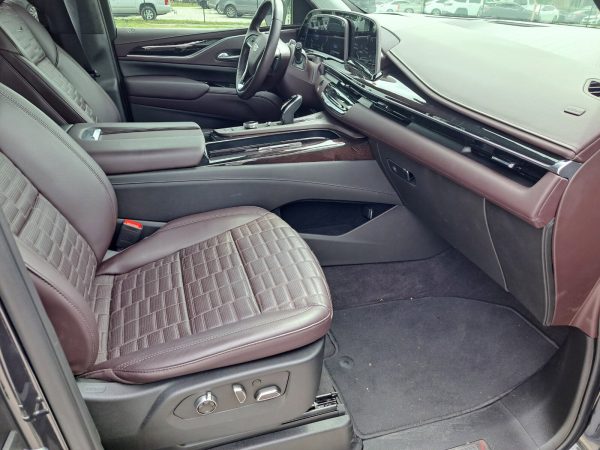 2890e5e67e5445578a10fcac32d19537 2023 Cadillac Escalade Sport Platinum