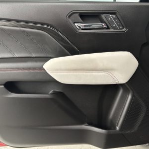 38da3b803e8145b0a30c293b57cd186a 2023 GMC Canyon AT4X
