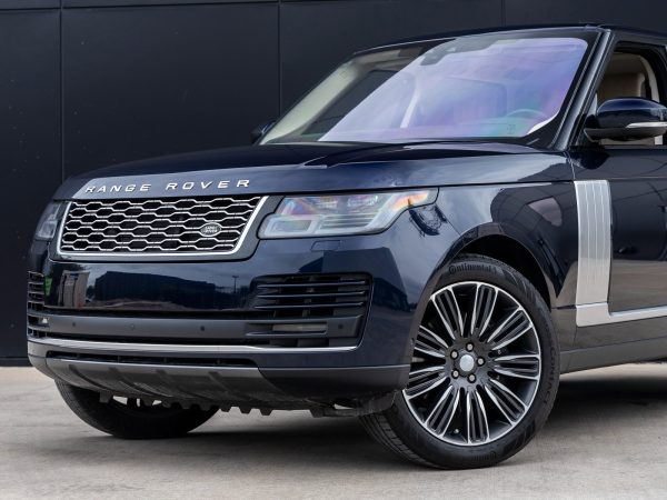 49892b32e493430d947738abb4458718 2021 Land Rover Range Rover P525 Westminster Edition