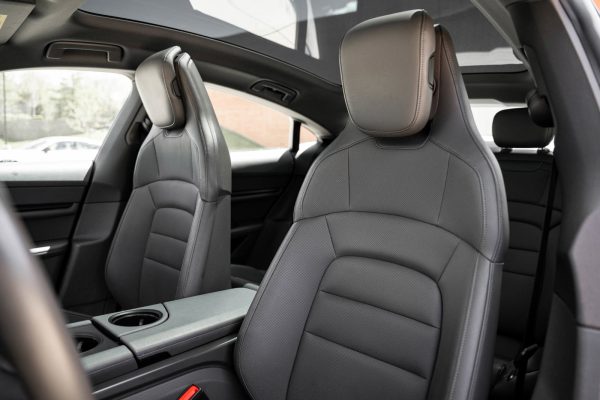 4b3cae0a8a97482497a51526707f3534 2021 Porsche Taycan 4S