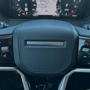 4eab3de4c2cb4b9aa7e70793de7f44e6 2021 Land Rover Range Rover Velar R-Dynamic S