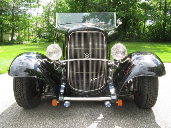59488587-770-0@2X 1932 Ford Model B Roadster