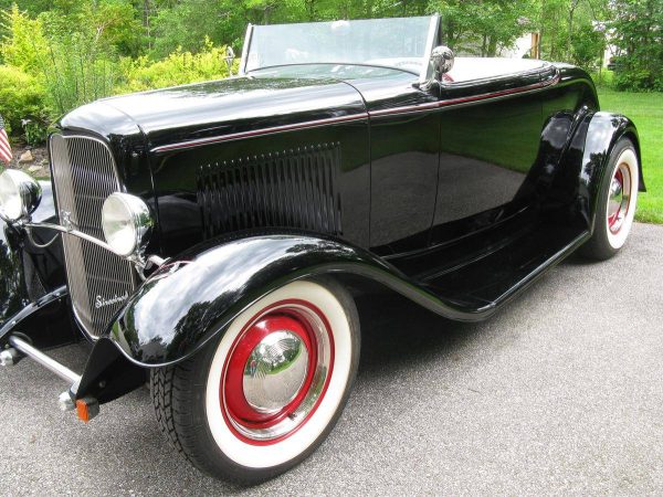 59488712-770-0@2X 1932 Ford Model B Roadster