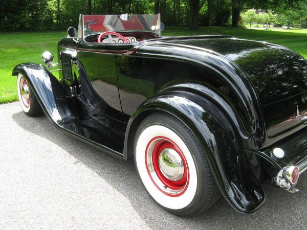 59488724-770-0@2X 1932 Ford Model B Roadster