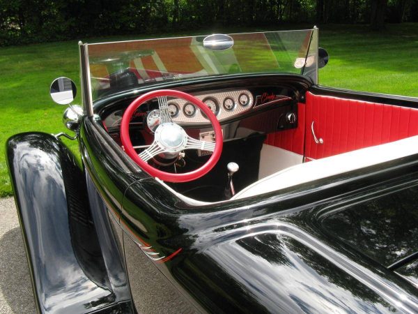 59488730-770-0@2X 1932 Ford Model B Roadster