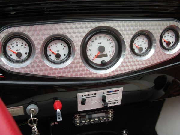 59488757-770-0@2X 1932 Ford Model B Roadster