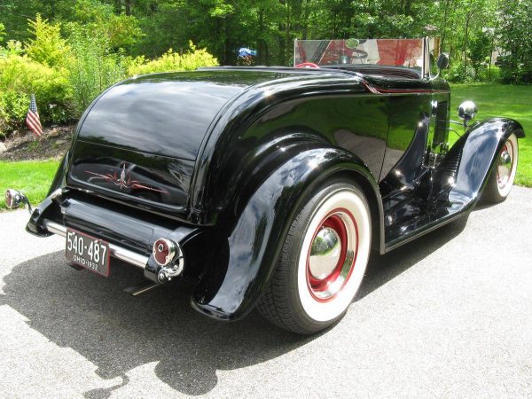59488773-770-0@2X 1932 Ford Model B Roadster