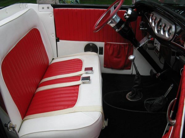 59488815-770-0@2X 1932 Ford Model B Roadster