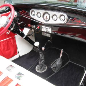 59488824-770-0@2X 1932 Ford Model B Roadster