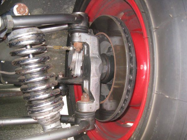 59488855-770-0@2X 1932 Ford Model B Roadster