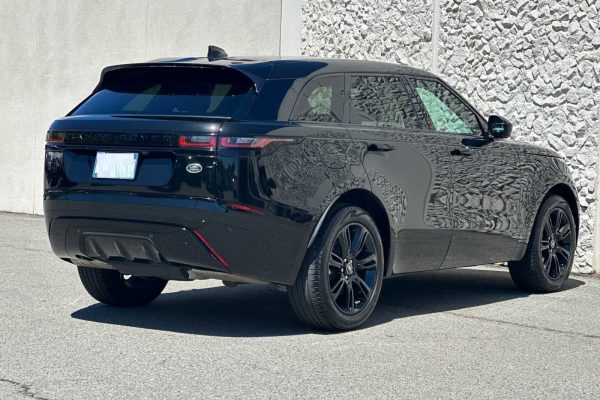 5a796198ddcf4c7ca9389a6f5373e9d6 2021 Land Rover Range Rover Velar R-Dynamic S