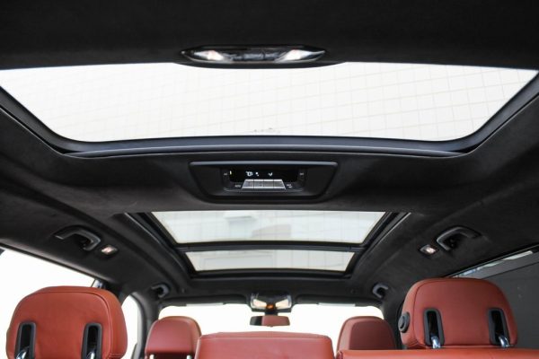 5f1c4419694046639c4ce007a76db257 2022 BMW X7 M50i