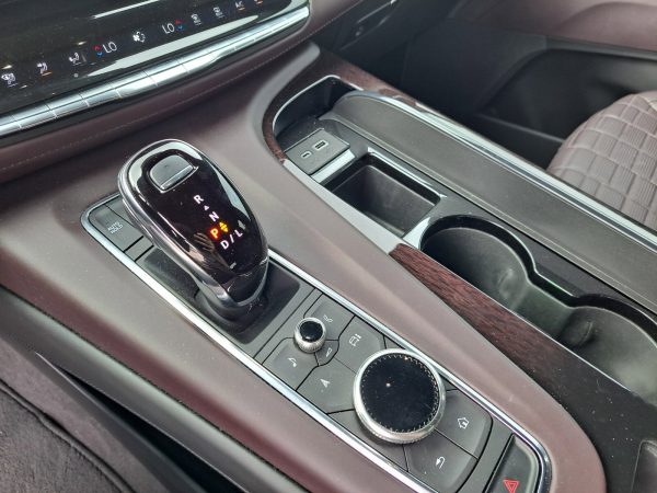 5ff528217f0b495fabeebc8ebfb1b290 2023 Cadillac Escalade Sport Platinum