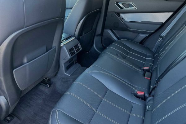 6110fa5c1bc249a99319369a8c7723b2 2021 Land Rover Range Rover Velar R-Dynamic S