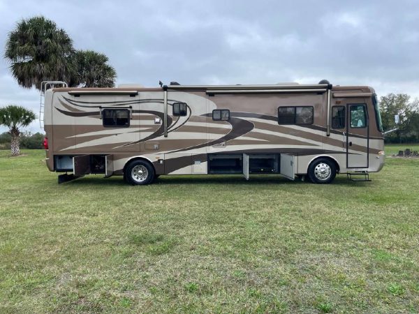 61c1ef916142c626a75f66f1 2007 Monaco Class A RV DIPLOMAT 38PDQ
