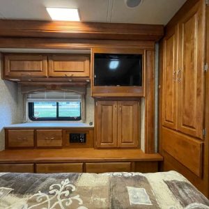 61c1efa8582fff300d7a4853 2007 Monaco Class A RV DIPLOMAT 38PDQ