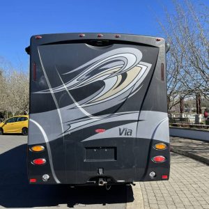 623133566140fe07ac583778 2013 Winnebago VIA 25Q