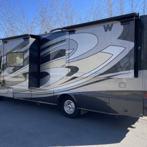 6231336059d4923f280274b6 2013 Winnebago VIA 25Q