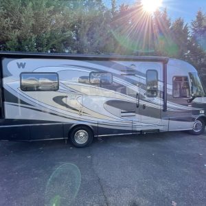 62313372e7ed072e4c6bb705 2013 Winnebago VIA 25Q
