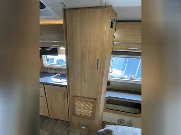 6233a842c9034926e15537d5 2013 Winnebago VIA 25Q