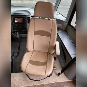 6233a84a447c656a7a1f33f3 2013 Winnebago VIA 25Q