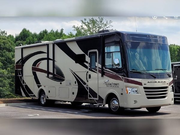 6259ba046d027f58bf4d4718 2019 Coachmen Class A RV MIRADA 32SS