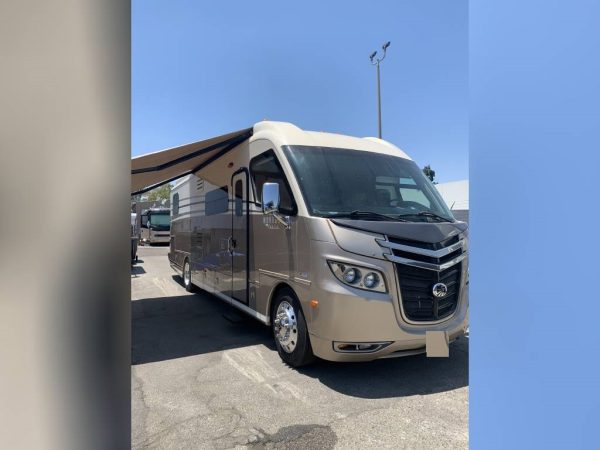 62b356bd840240665b47d065 2011 Monaco Class A RV VESTA 32PBS
