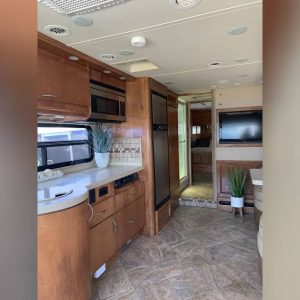 62b356d78d0f3011c12faf47 2011 Monaco Class A RV VESTA 32PBS