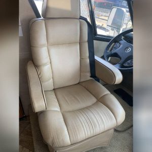 62b356fc840240665b47d068 2011 Monaco Class A RV VESTA 32PBS