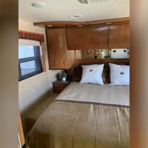 62b3571d191543018e6e158a 2011 Monaco Class A RV VESTA 32PBS