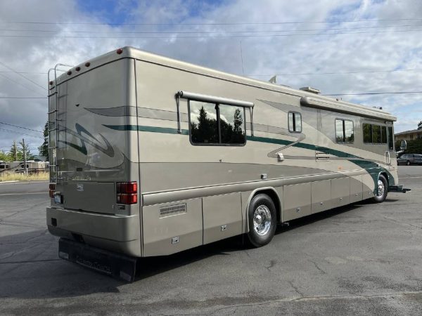 62b4a21e44d6de09ba354d6f 2002 Country Coach Class A RV INTRIGUE 40 SUITE OF DREAMS