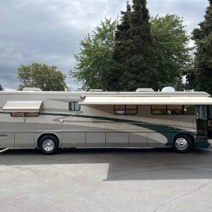 62b4a220151f8b4ea53344a5 2002 Country Coach Class A RV INTRIGUE 40 SUITE OF DREAMS