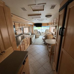 62b4a2244540594535187511 2002 Country Coach Class A RV INTRIGUE 40 SUITE OF DREAMS